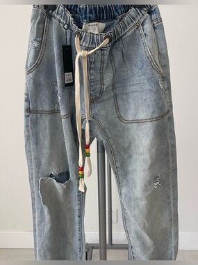 Light wash One Teaspoon jeans NWT